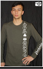 Modelo de camiseta enchufados manga larga