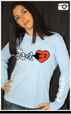 Modelo de camiseta chica manga larga