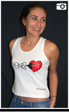 Modelo de camiseta enchufes chica tirantes