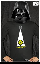 Modelo de camiseta ovni manga larga