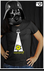 Modelo de camiseta ovni manga corta